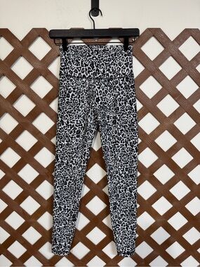WAP101 {Balance Collection} Cheetah Leopard Animal Print Yoga Leggings Pants